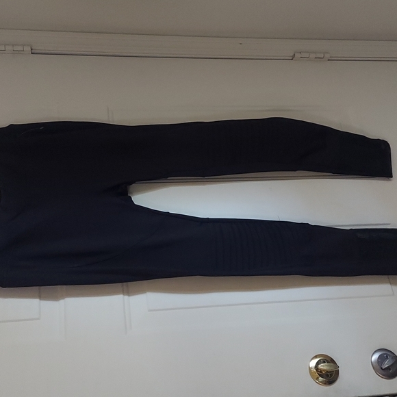 SALE‼️ Mesh panel pattern Active tights - Picture 1 of 5